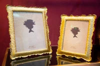 Cornice Linear Glam Cm 27X1.8X32.3 (Misura Interna Cm 20X25)