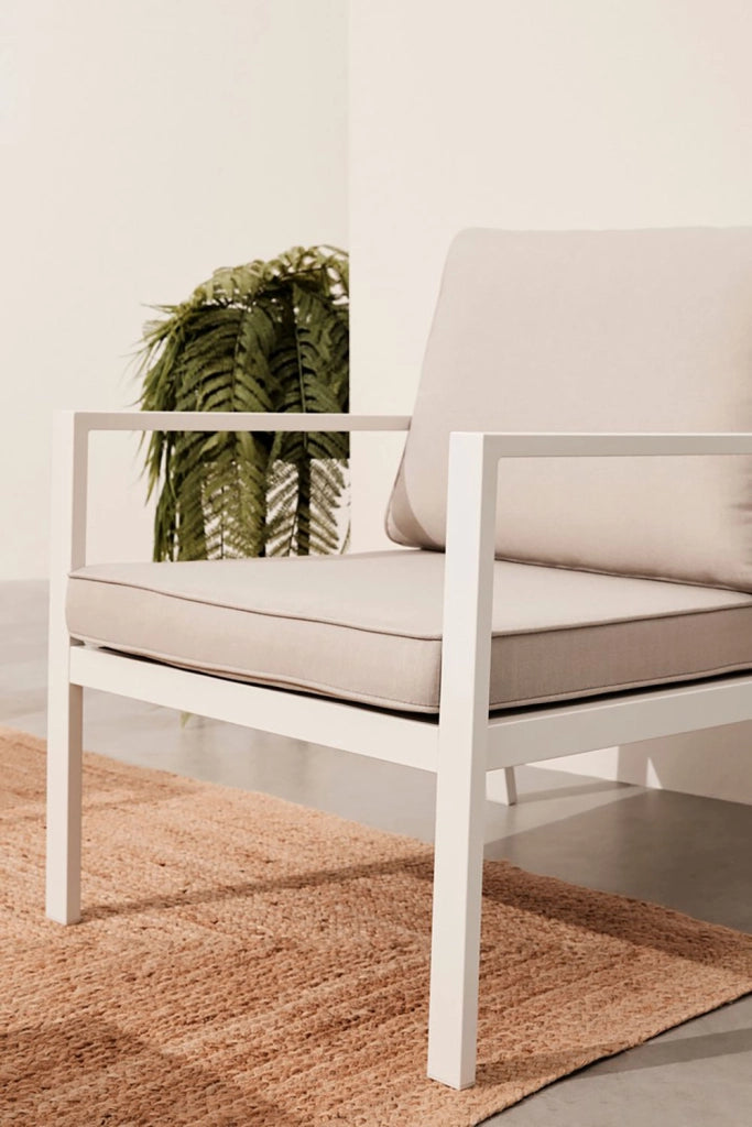 Set 4 Pezzi Salotto da Giardino con Divano 2 Poltrone e Tavolino in Alluminio e Spun Poly Hilde Bianco