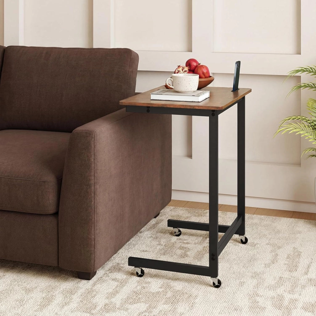 Tavolino da Divano e Letto con 4 Ruote, Tavolino a Forma di C con 2 Ruote Bloccabili e Supporto Integrato per Telefono,Vassoio Salvaspazio e Versatile per Salotto e Camera da Letto