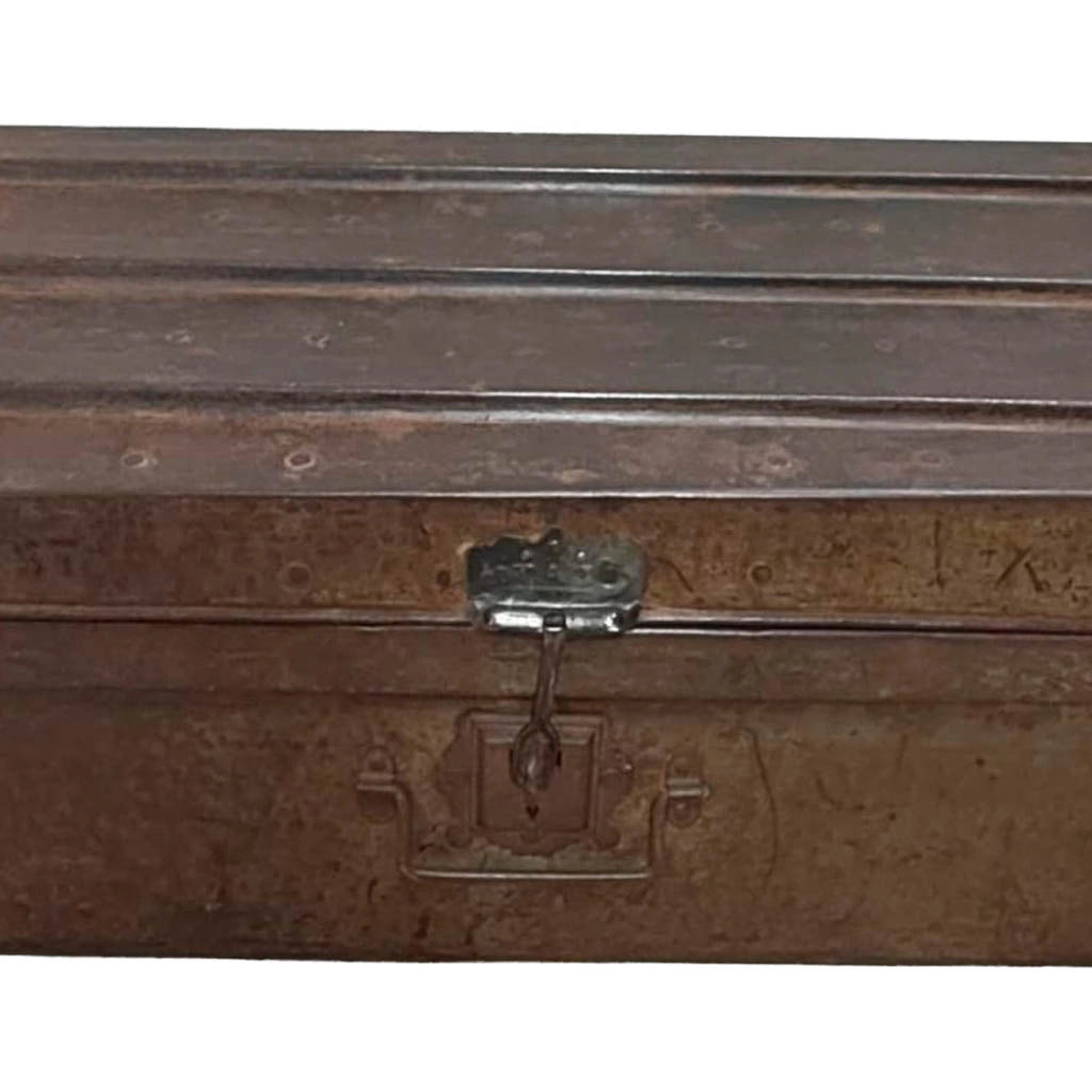 Valigia artigianale in metallo, 67x37x25h cm