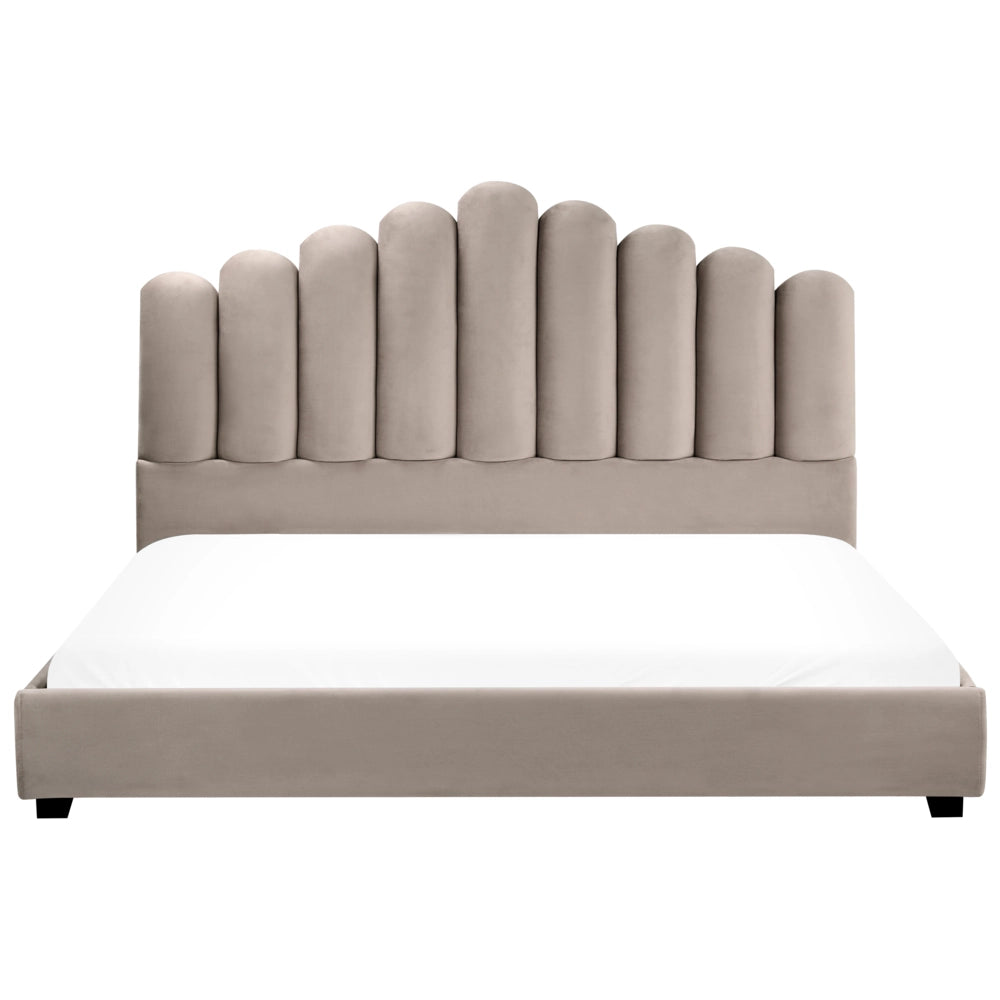 Letto matrimoniale velluto tortora 180 x 200 cm testata alta a conchiglia stile retrò