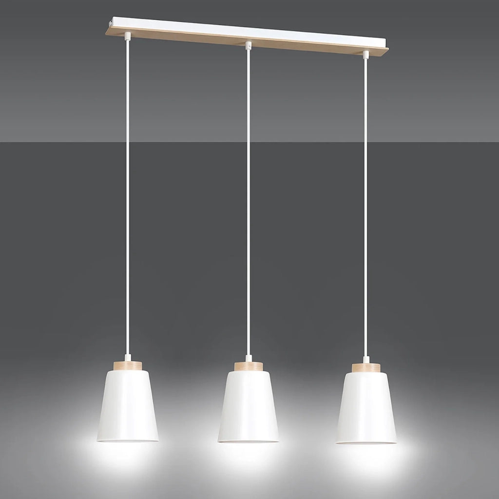 Lampadario 3 Luci Lancillotto Con Paralumi A Cono In Acciaio Bianco E Legno Naturale