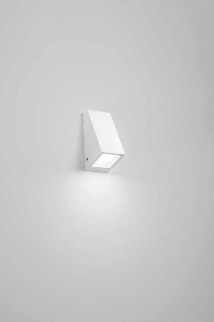 APPLIQUE POPUP BIANCA IN METALLO IP44 1 LUCE ATTACCO GU10 71X69X145MM