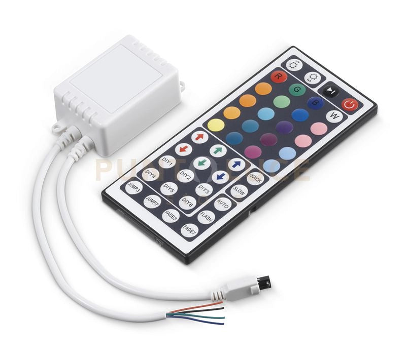 GSTTE2- CENTRALINA PIU TELECOMANDO INFRAROSSI PER STRISCE LED RGB "GST062R/GST063R" 144W