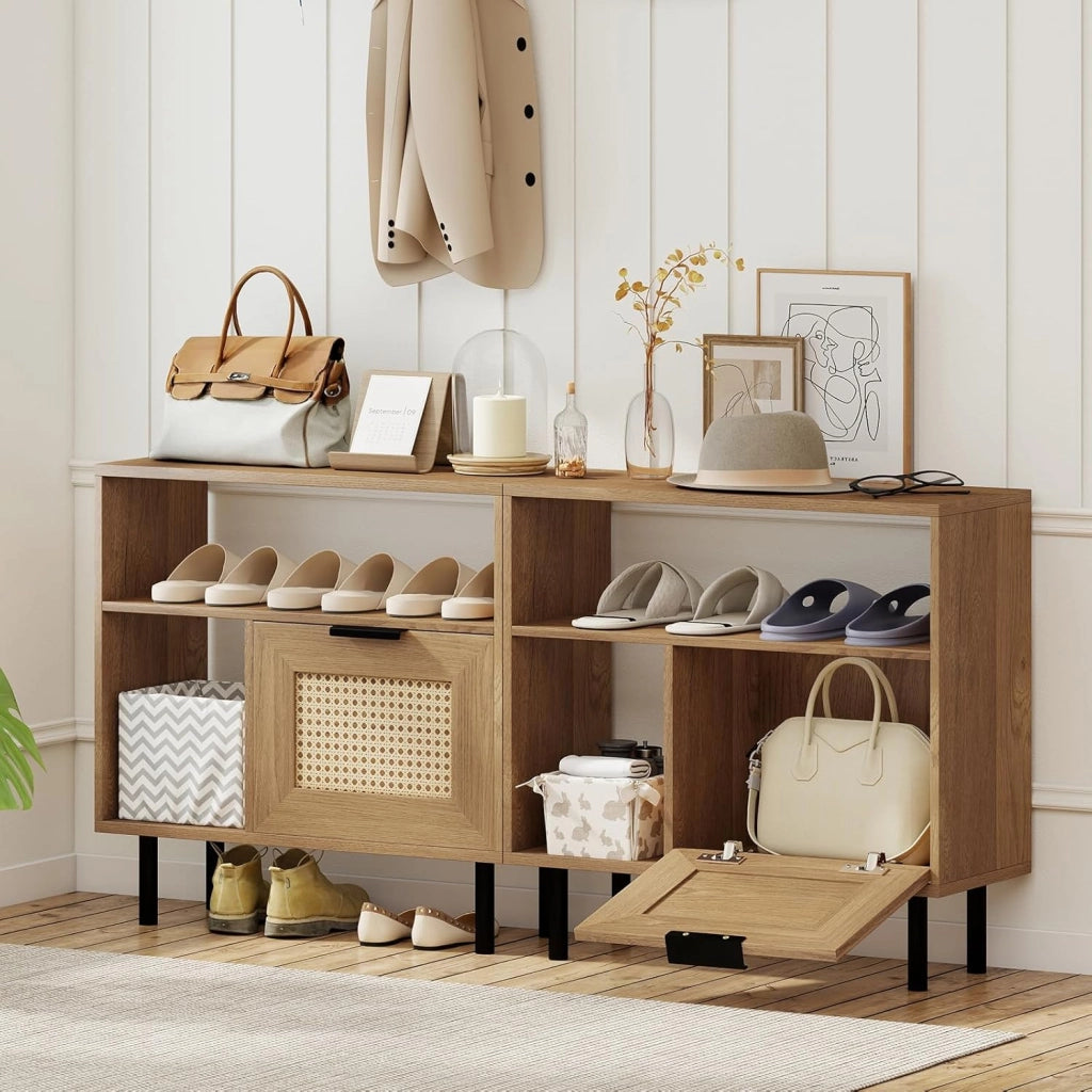Tavolino da Salotto Boho in Rattan, Comodino con Ripiano Portaoggetti, Armadietto e Gambe in Metallo, Tavolino Versatile per Soggiorno, Camera da Letto e Ingresso