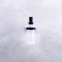 Dispenser sapone da parete DARK in ottone nero e vetro 19x13,3x8 cm /230ml