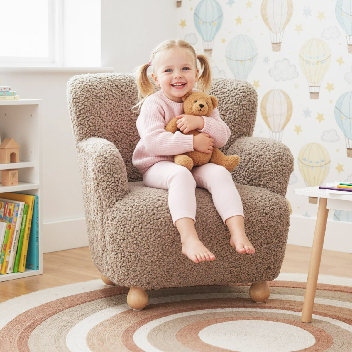 Divanetto sherpa per bambini con gambe in legno massello di gomma, Poltrona imbottita per la lettura per bambini 3+ anni Marrone-Divani per bimbi