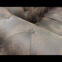 DIVANO 3 POSTI CHESTERFIELD IN ECOPELLE VINTAGE MARRONE