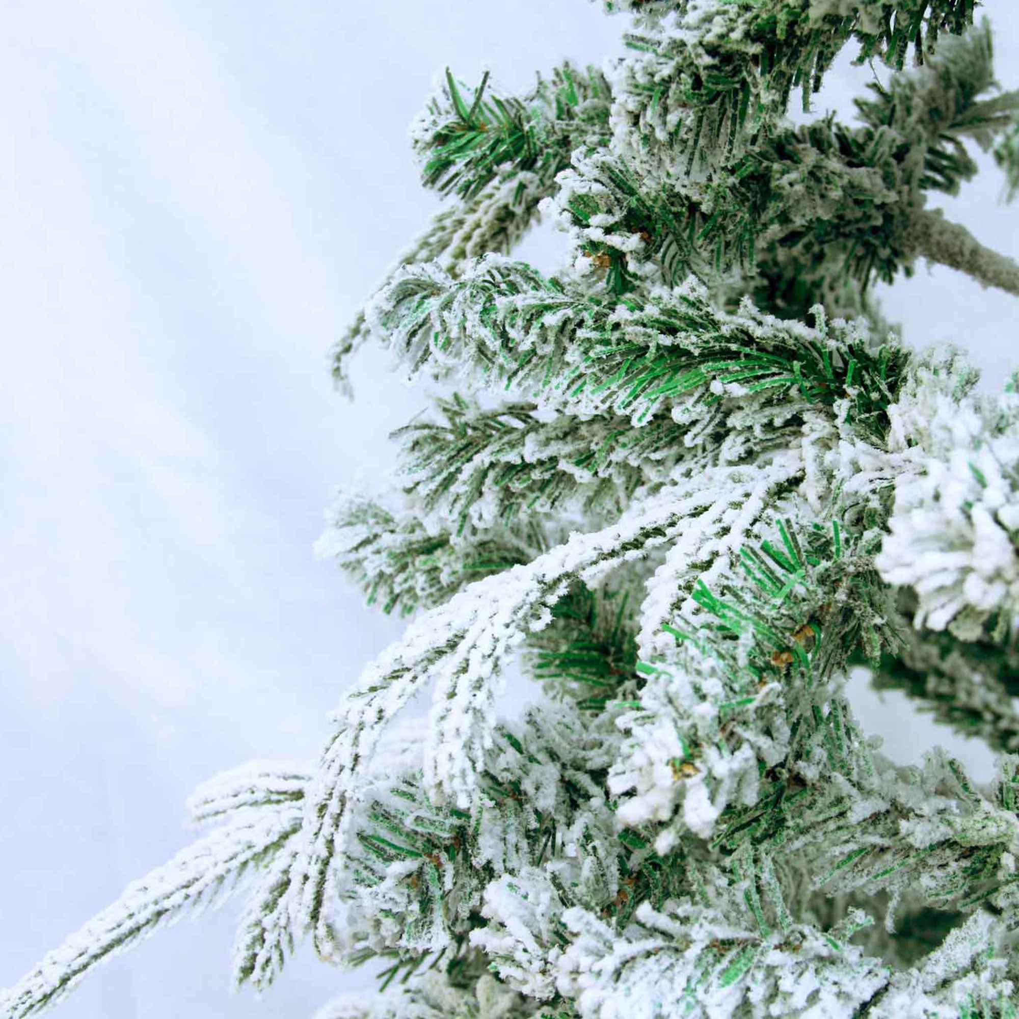 Donder - Albero di Natale innevato effetto realistico in PE e PVC ø140x270H, 1800 rami