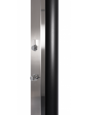 Doccia solare per piscina PULSATE in acciaio inox. con 40 litri di risciacquo dei piedi