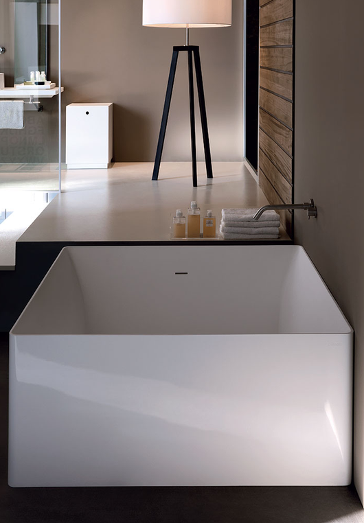 Vasca freestanding bianco lucido Colacril quadrata TARA