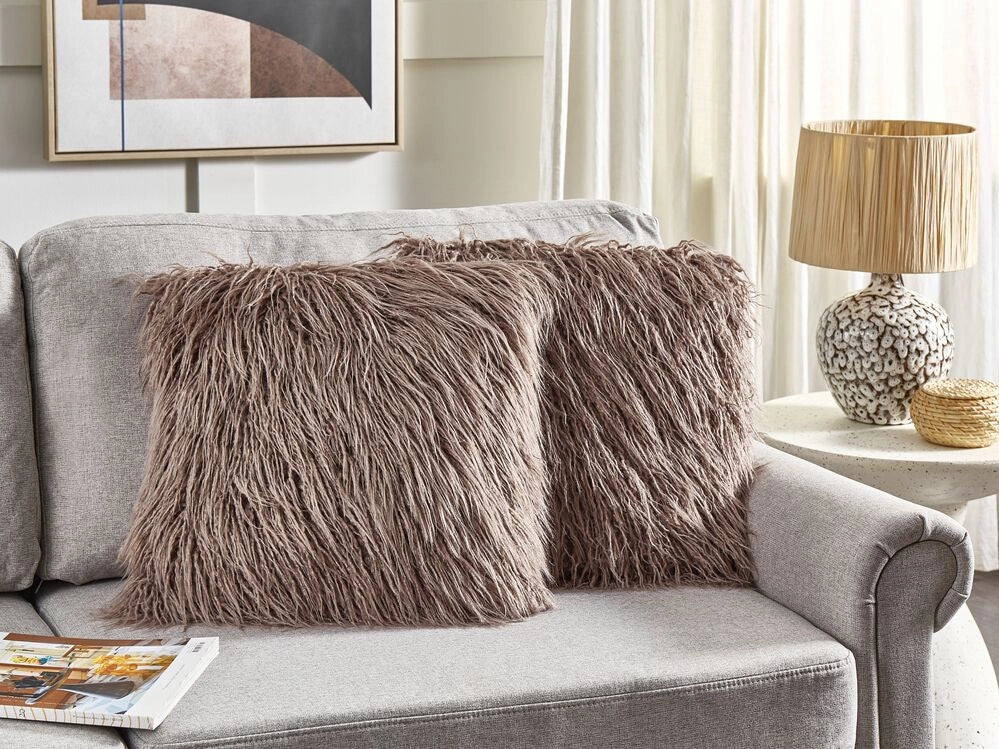 Set di 2 cuscini da lancio in ecopelliccia beige 45 x 45 cm Morbidi e soffici cuscini sparsi