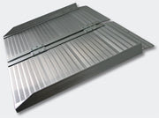 Rampa pieghevole in alluminio per sedia a rotelle 60 cm massimo 270 kg grigia 3416018