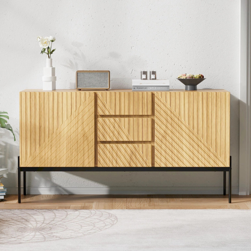 Credenza moderna 140 cm naturale con 2 ante, 3 cassetti e gambe in metallo