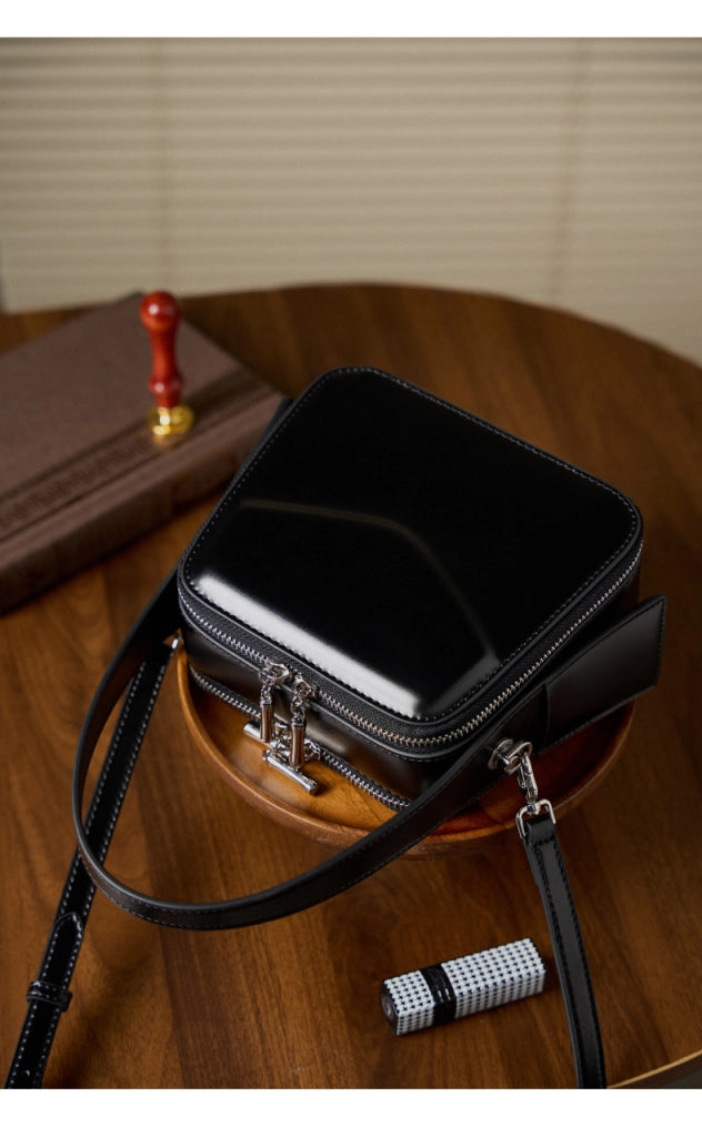 Borsa a tracolla da donna in vera pelle nera