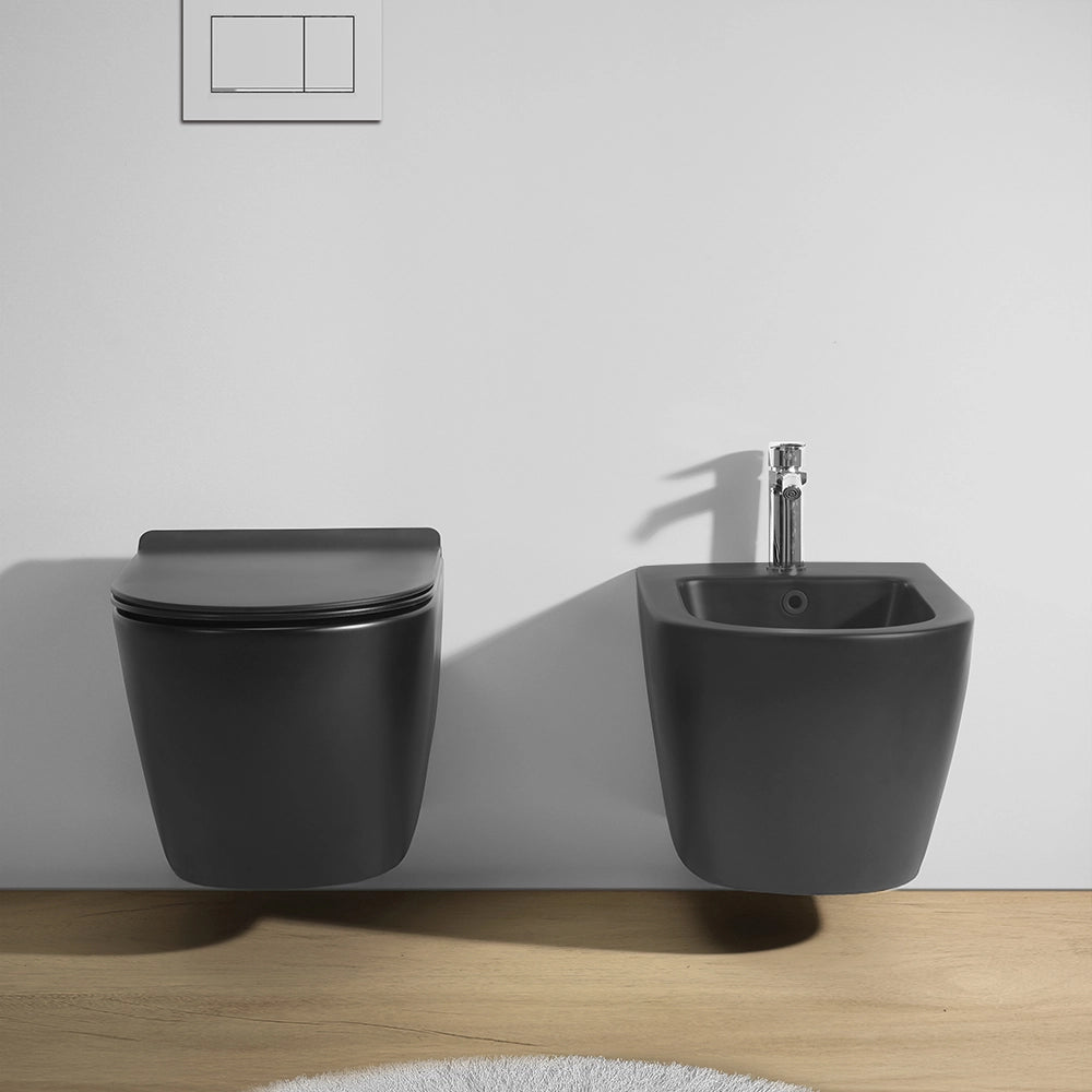 Sanitari sospesi rimless in ceramica nero opaca con copriwc Tokyo