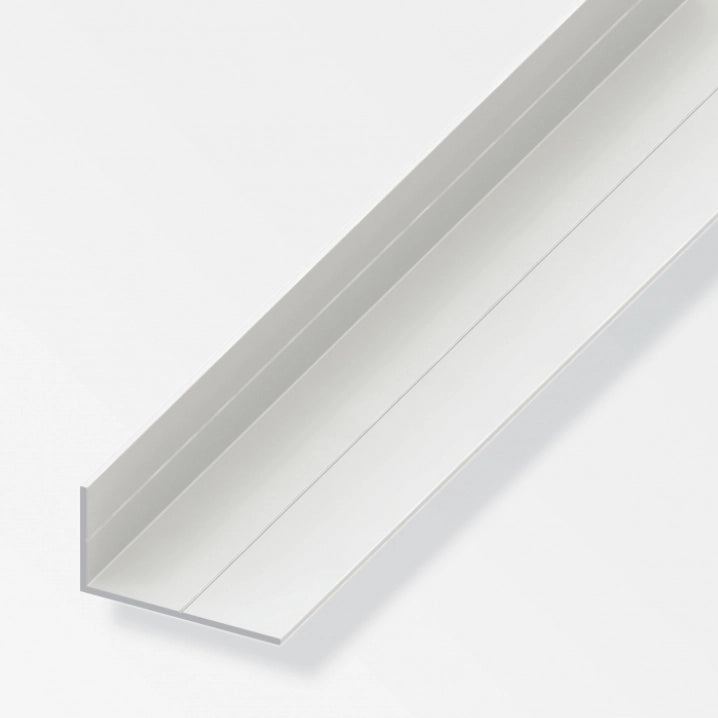 Angolare lati disuguali 2,5m in PVC
