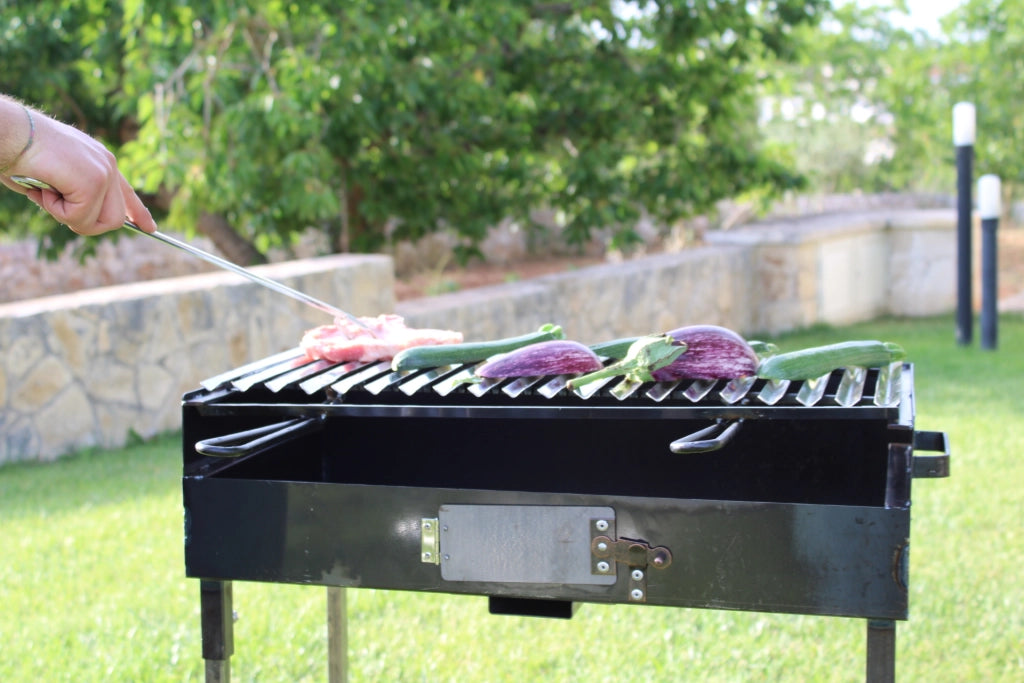BARBECUE FERRO TIPO PESANTE 70x35cm CON GRIGLIA RECUPERA GRASSI REGOLABILE
