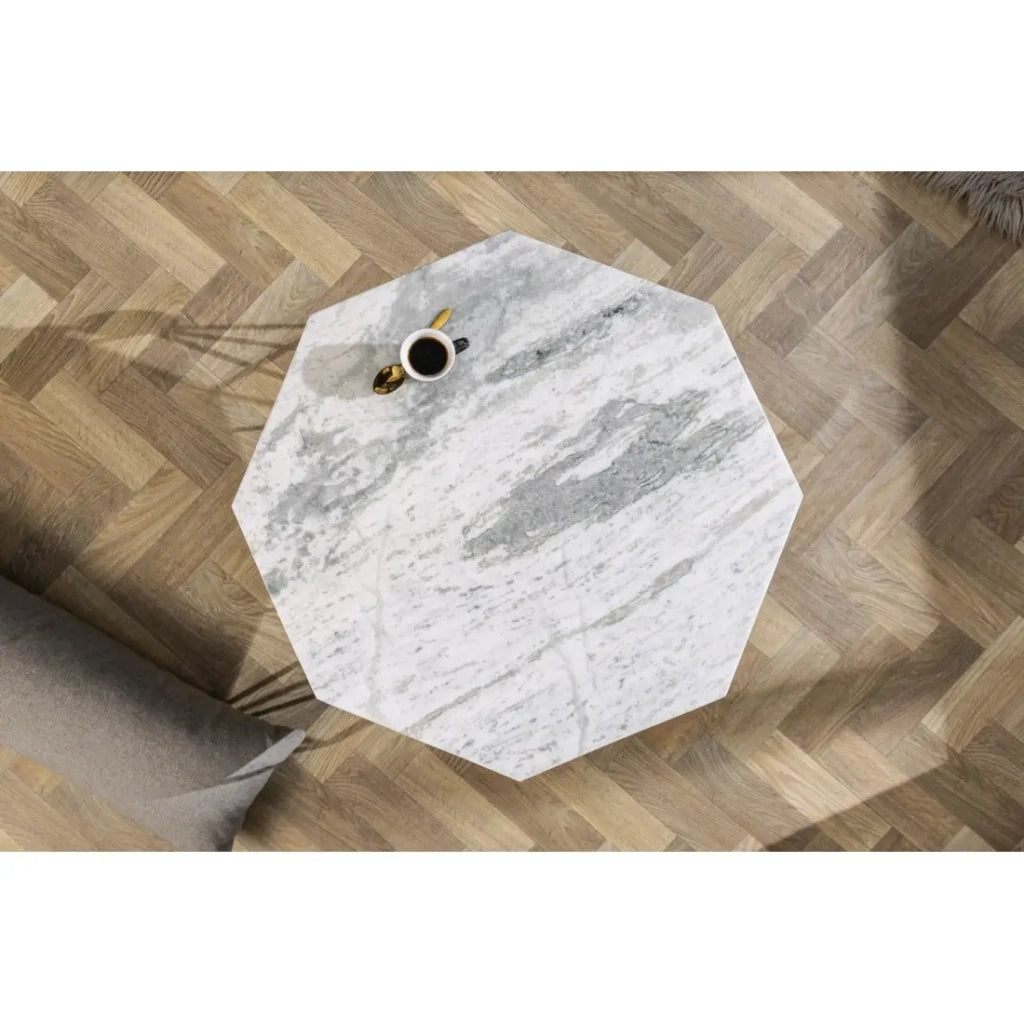 Tavolino basso NEXORA 70 cm in marmo bianco e metallo finitura ottone design geometrico
