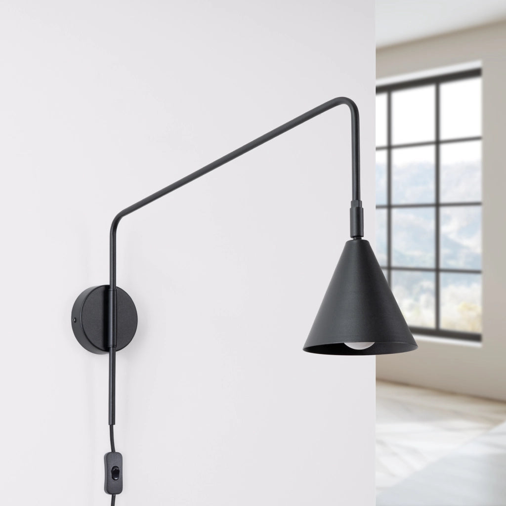 Lampada da parete NOX in acciaio nero E14 LED 10W con paralume geometrico moderno
