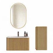 Mobile bagno con lavabo; specchio LED e colonna sospesa con spazio contenitore per bagno; in MDF vetro e rovere