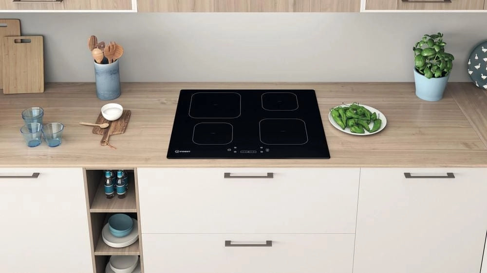 Indesit Piano cottura a induzione IS 83Q60 NE - IS 83Q60 NE