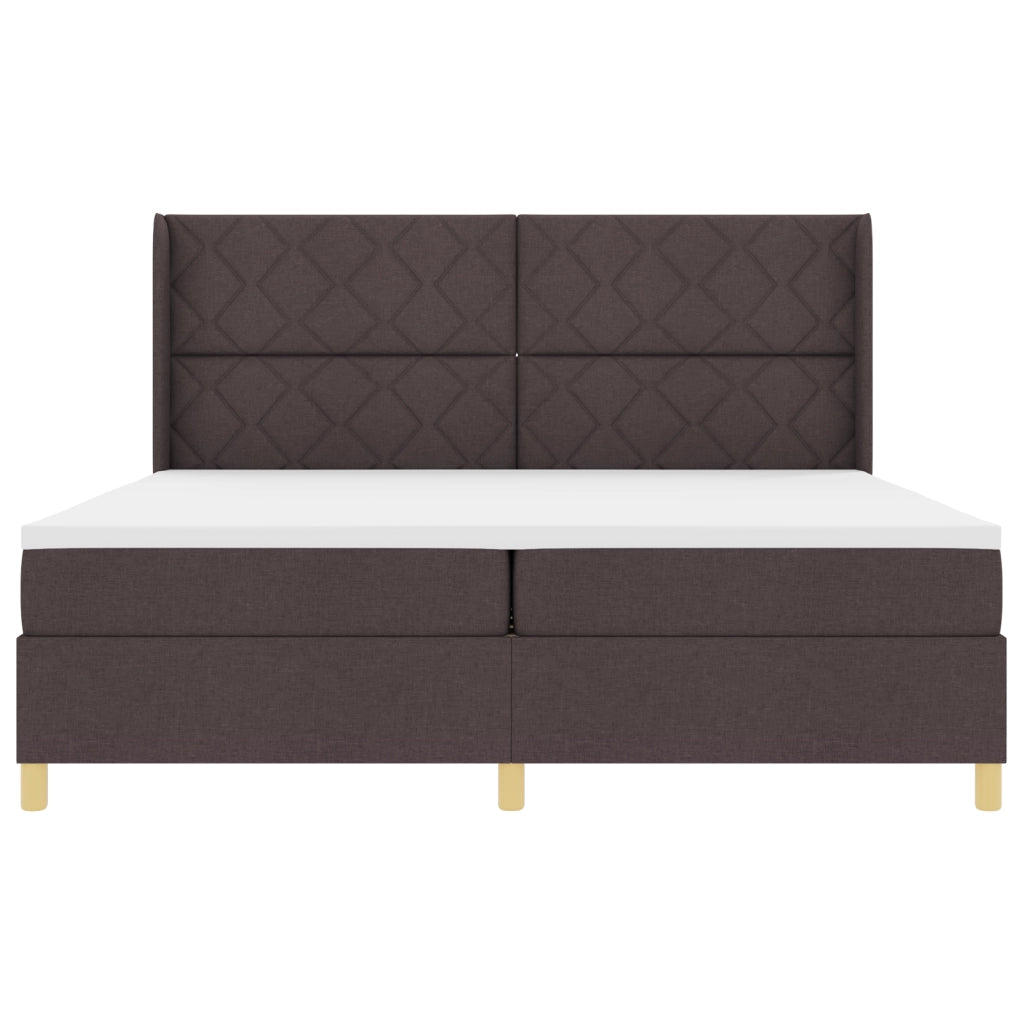 Letto a Doghe con Materasso e LED Marrone Scuro 200x200 cm Tessuto