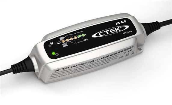 XS0.8 caricabatterie Ctek 12V 0,8A per batterie a 12 V da 1.2 a 32 Ah