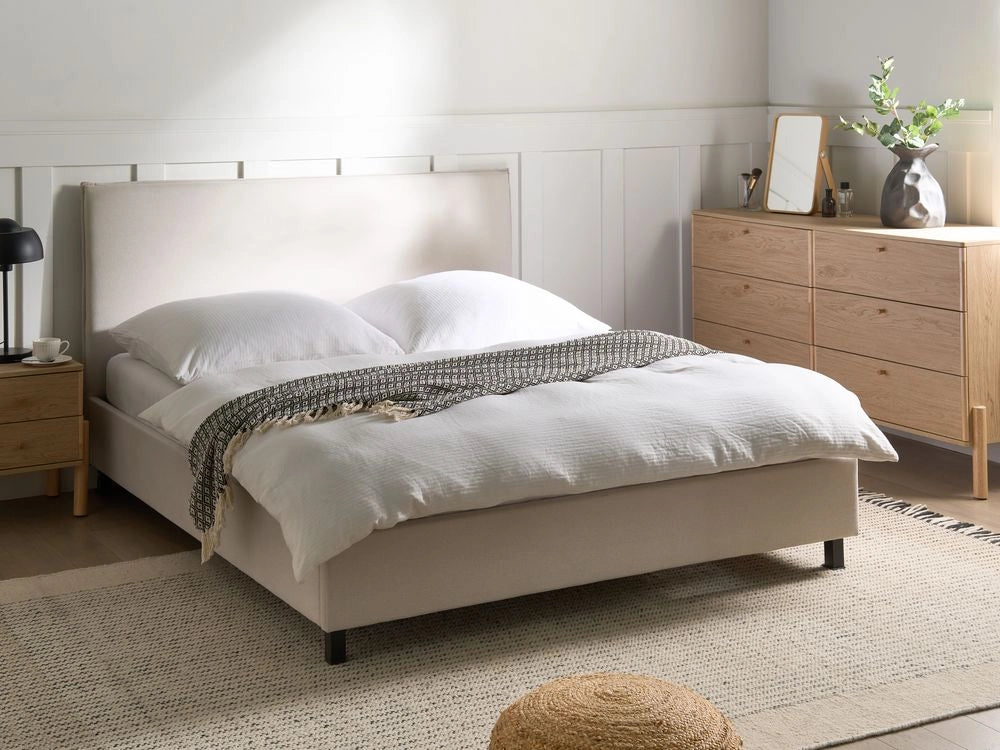 Letto rivestimento in tessuto beige Gambe in legno 160 x 200 cm a doghe con testiera in stile scandinavo minimalista