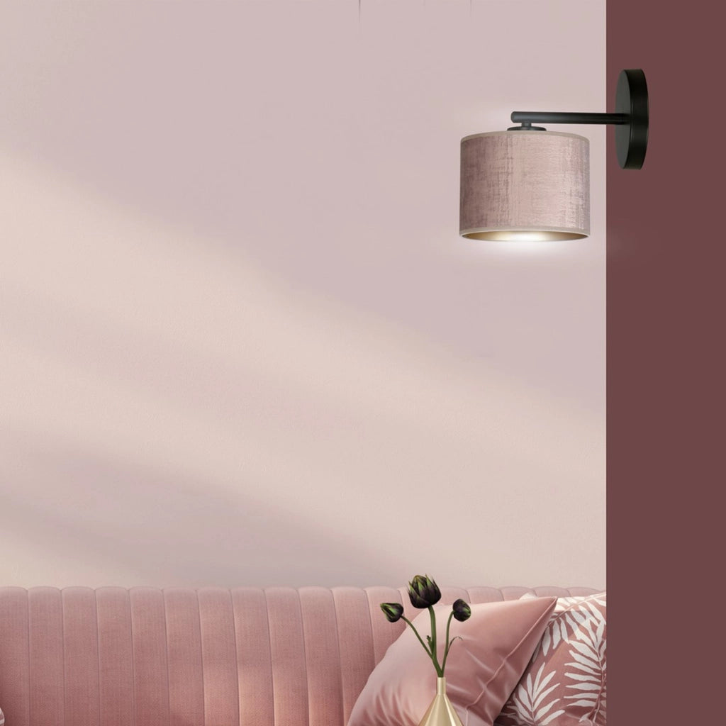 Applique Hilde in acciaio nero e paralume in velluto rosa
