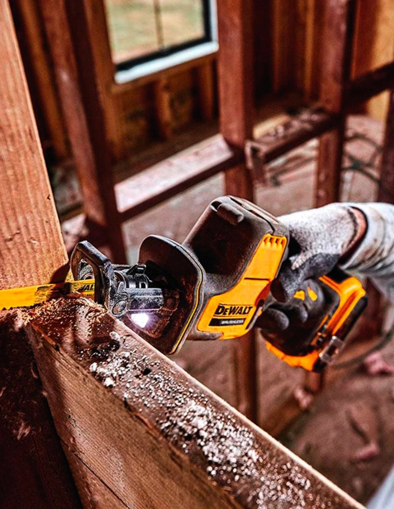 Mini-Sega Universale DeWALT DCS369P2T (2 x 5,0 Ah + DCB115 + TSTAK II)