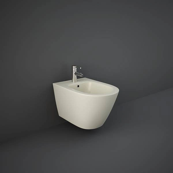 Sanitari sospesi opaco FEELING Rak Ceramics: vaso, bidet, copriwater soft-close Beige Opaco