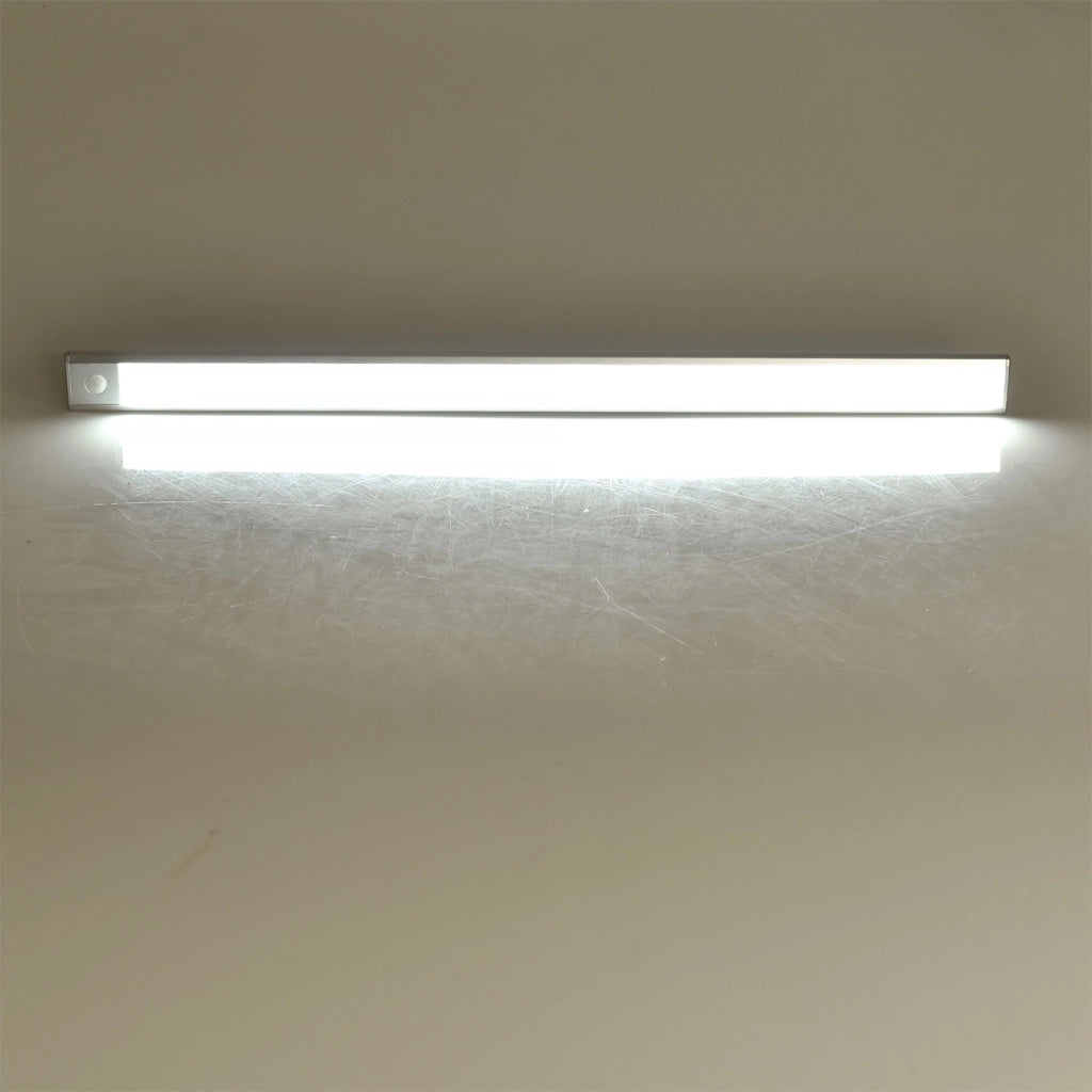 LAMPADA LED RICARICABILE 3W CON SENSORE DI MOVIMENTO LUCE FREDDA 6500K° - BARRA LUMINOSA IN ALLUMINIO INSTALLAZIONE MAGNETICA PERFETTA PER ARMADI CUCINA E CORRIDOI