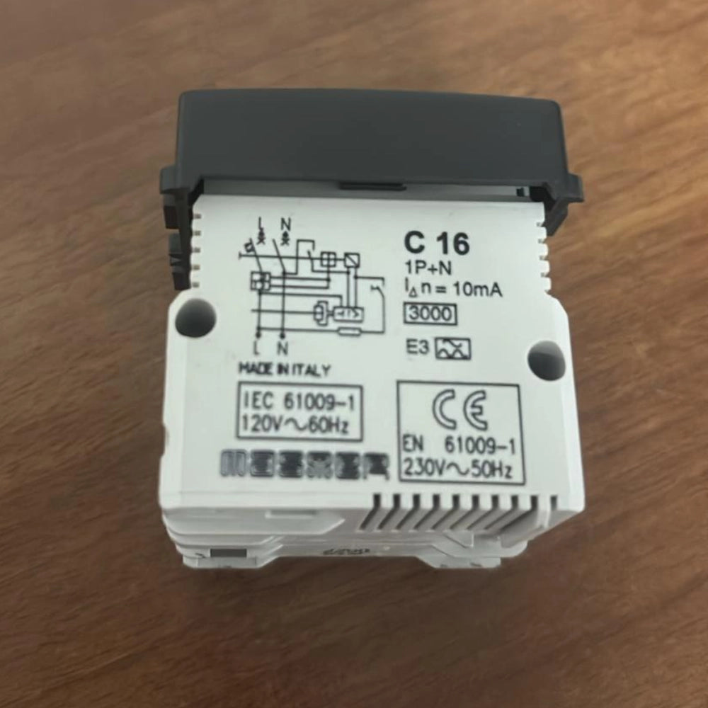 Interruttore automatico magnetotermico differenziale 1p+n 16a master modo