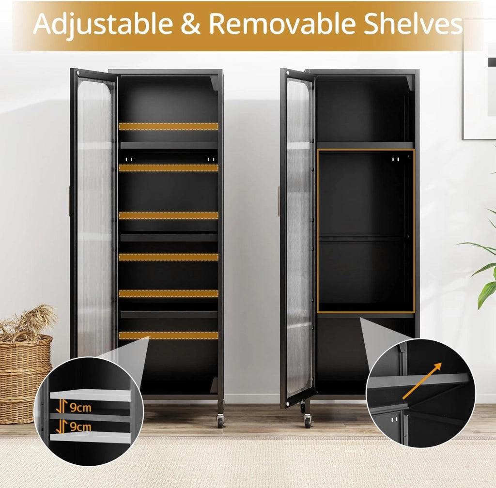 Armadio multiuso con anta semitrasparente, mobile metallico con ripiani regolabili in altezza, kit antiribaltamento, gambe/ruote, 45 x 40 x 141 cm, organizer per soggiorno, cucina, bagno