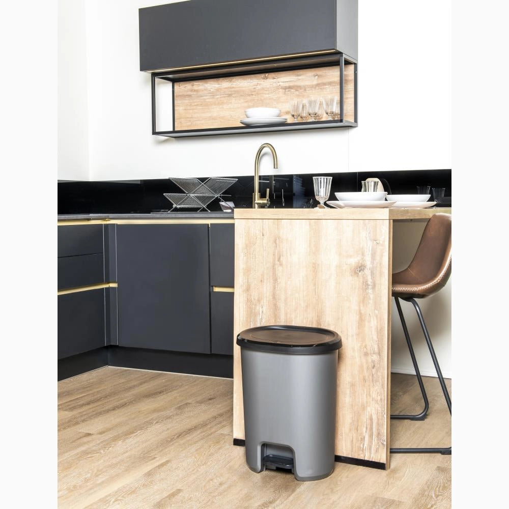 Pattumiera da cucina per spazzatura Apertura con pedale 27 Litri esterno interno