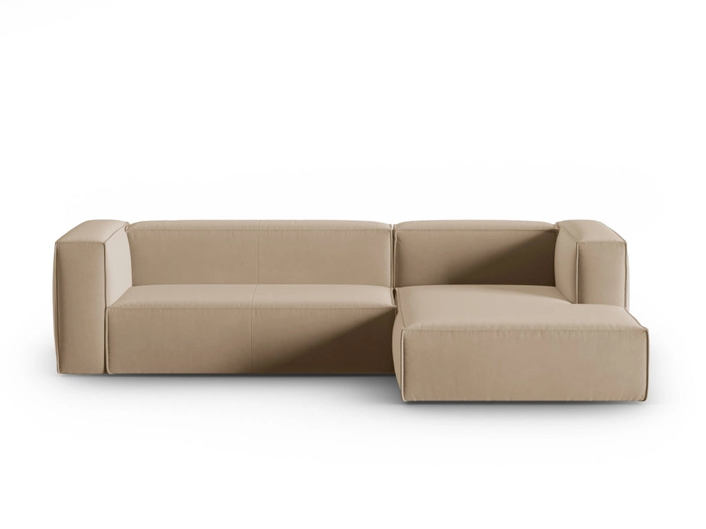 Cosmopolitan Design - Divano angolare destro "Mackay" 4 posti in velluto sabbia 