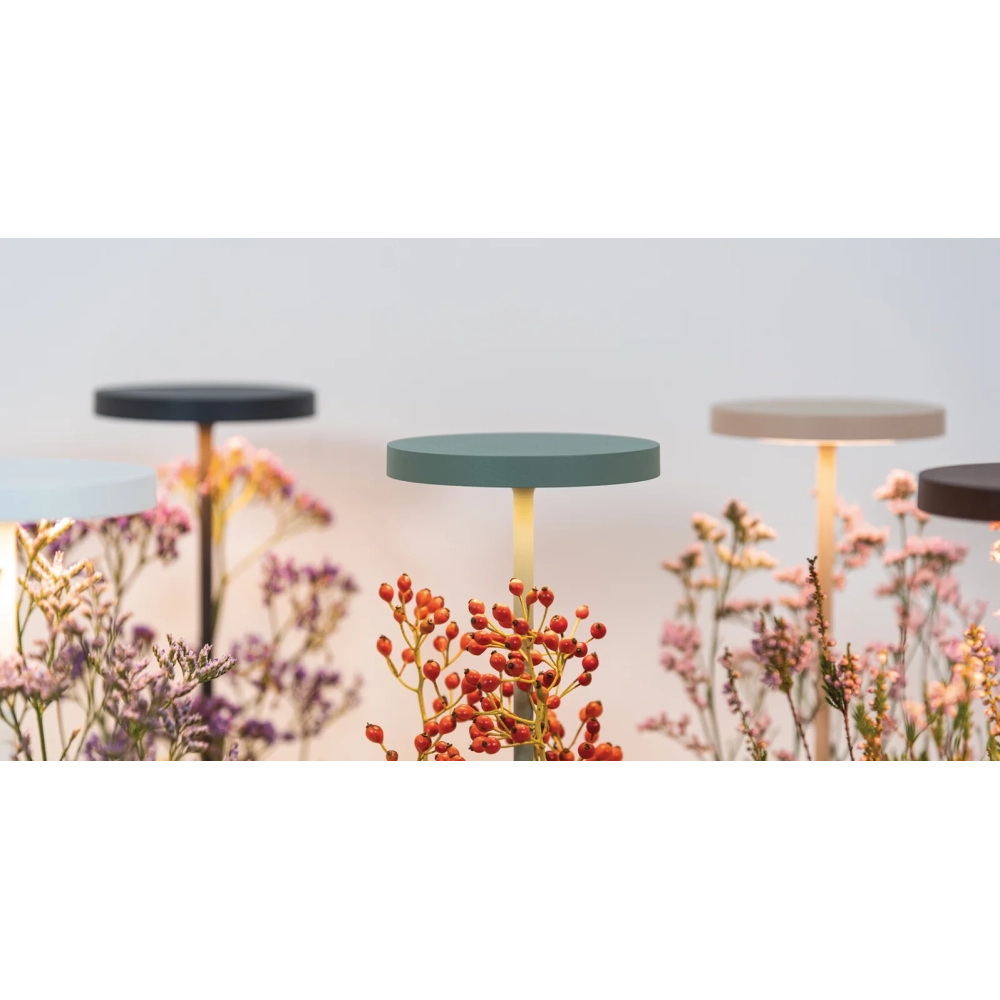 Lampada a led da tavolo Poldina Reverso Bianco ricaricabile e dimmerabile con batteria fino a 12 ore. Da esterno IP65