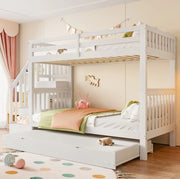 Letto a castello 90x200 cm con letto estraibile e scala con ripiani in pino bianco