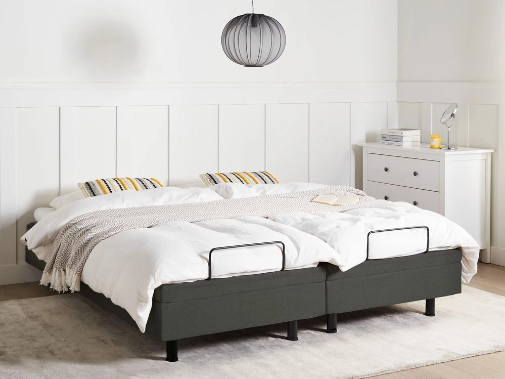 Letto matrimoniale regolabile elettronicamente con telecomando senza testata in poliestere grigio scuro 160 x 200 cm stile moderno