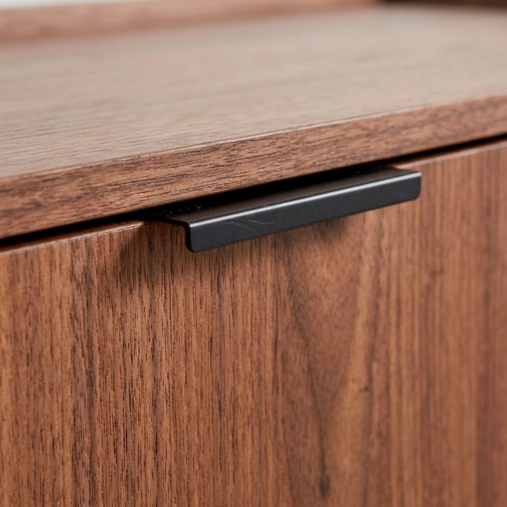 Madia Credenza Moderna Con 2 Ante 2 Cassetti Ampio Spazio Contenitivo Ripiani Interni Struttura In Melaminico Gambe In Metallo Per Soggiorno Sala Da Pranzo Ingresso 150 X 40 X 68 Cm Noce