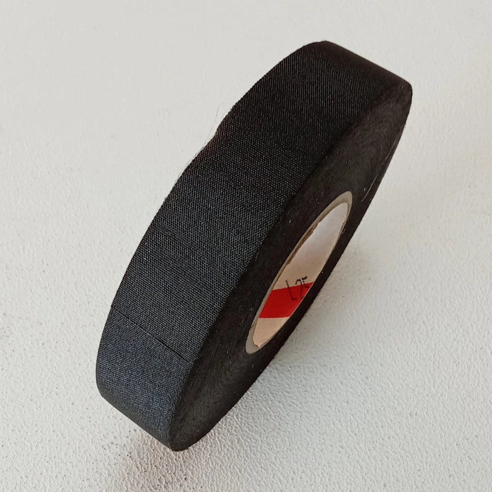 Nastro adesivo 19 mm x 25 mt in tessuto nero di poliestere per raggruppare e fissare fasci di cavi