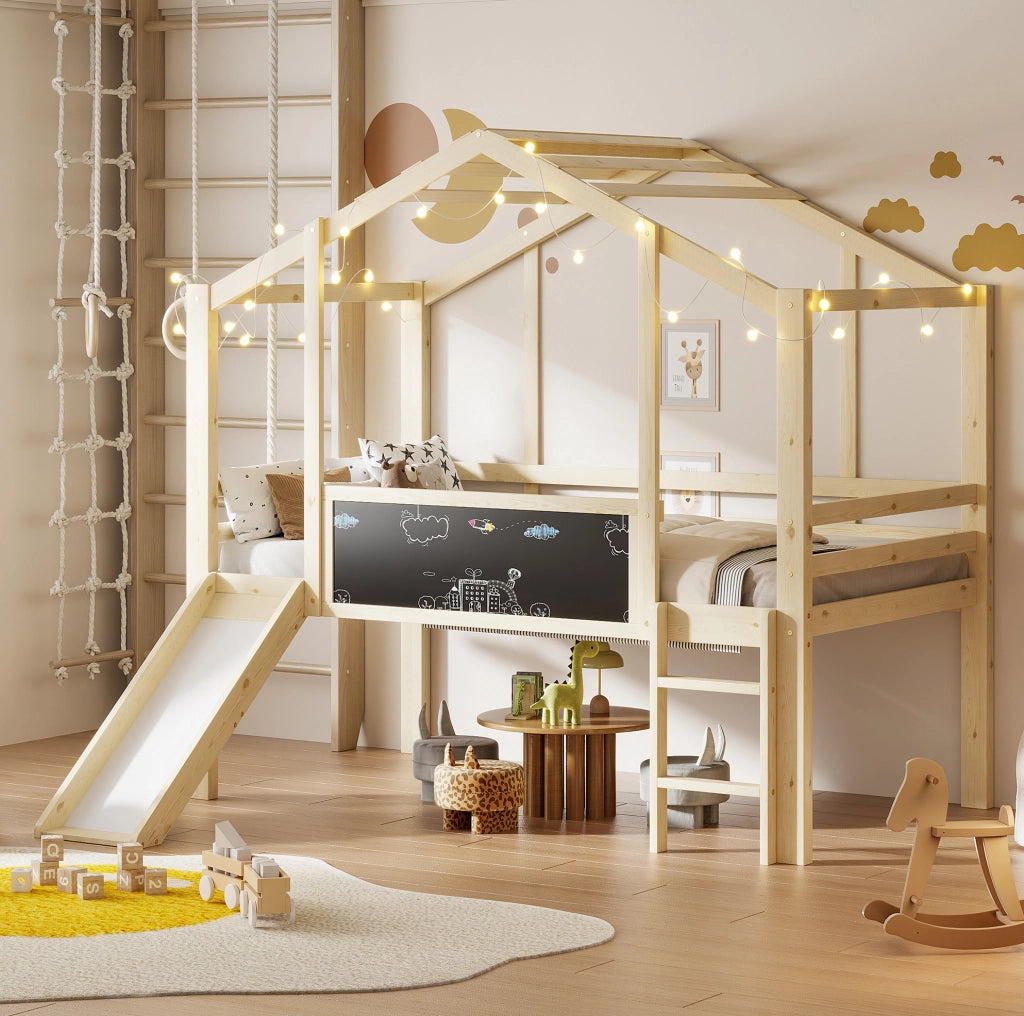 Letto a soppalco per bambini 90x200 cm in legno massello con scivolo e lavagna