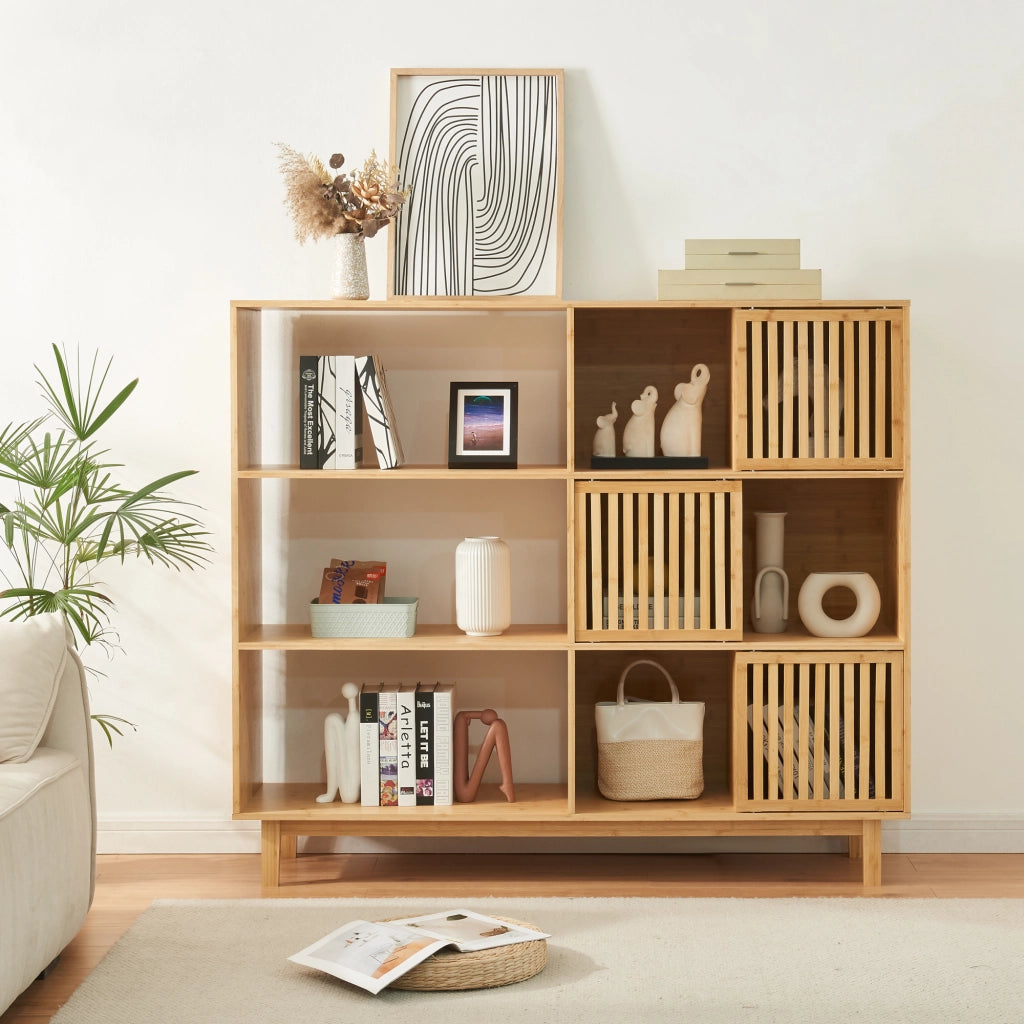 Libreria Bassa Ypäjä in Bambù con Sportelli Scorrevoli 128x147x39 cm [en.casa]