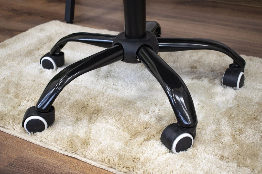 Sedia girevole Valora NOTO in velluto nero ergonomica per ufficio
