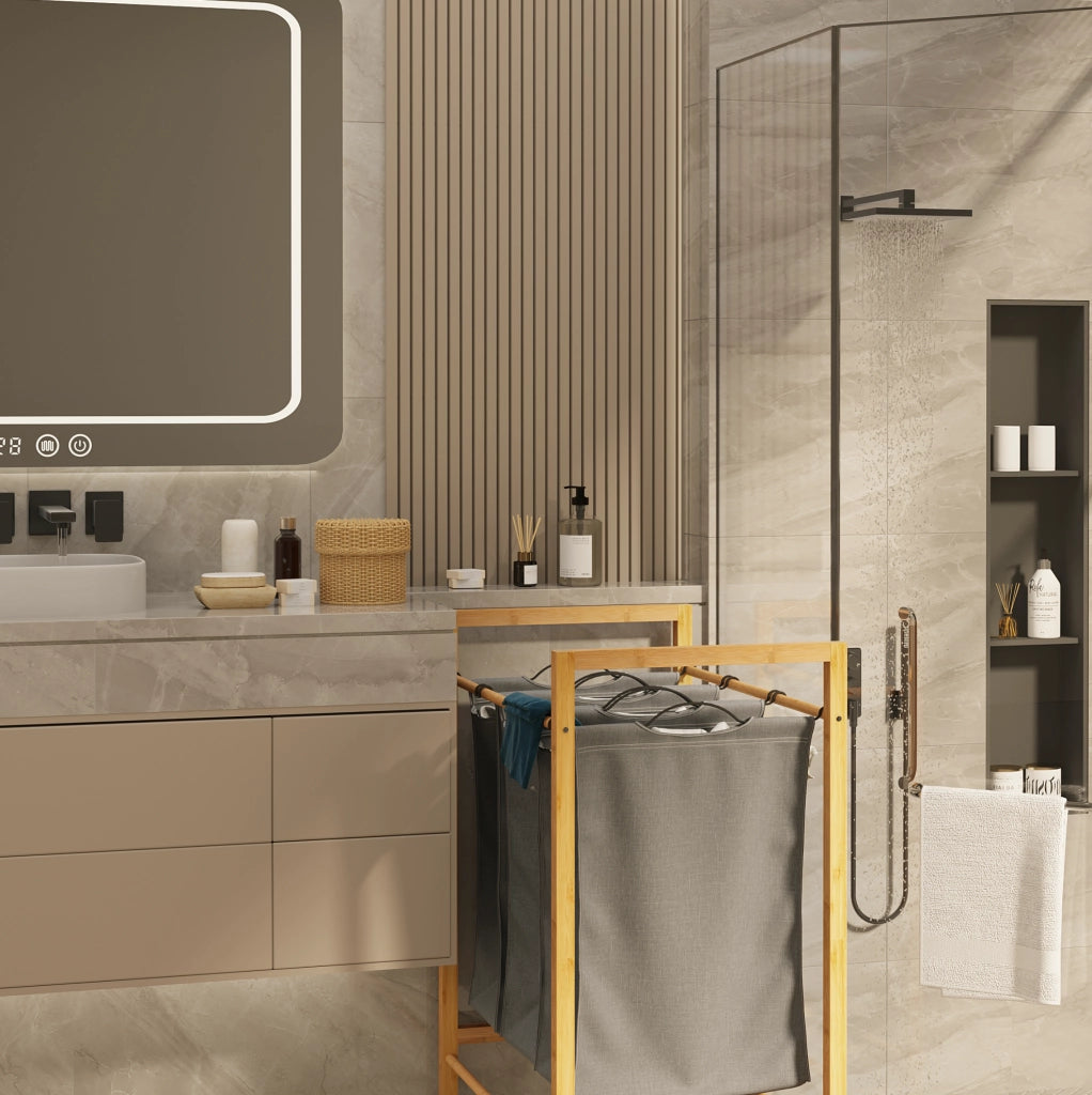 Cesto portabiancheria 83x62x40 cm con 3 scomparti; ruote e sacco rimovibile in bamboo; naturale e charcoal