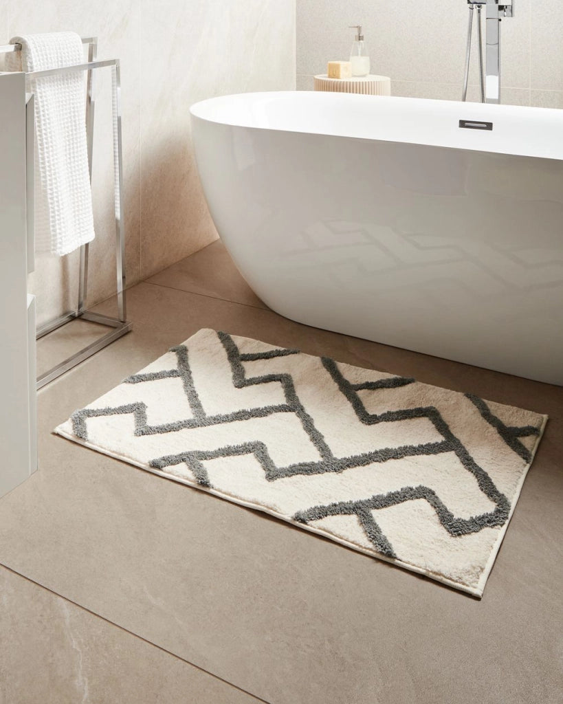 Tappetino da bagno moderno in cotone rettangolare 60 x 90 cm Motivo geometrico Accessori da bagno Beige e grigio