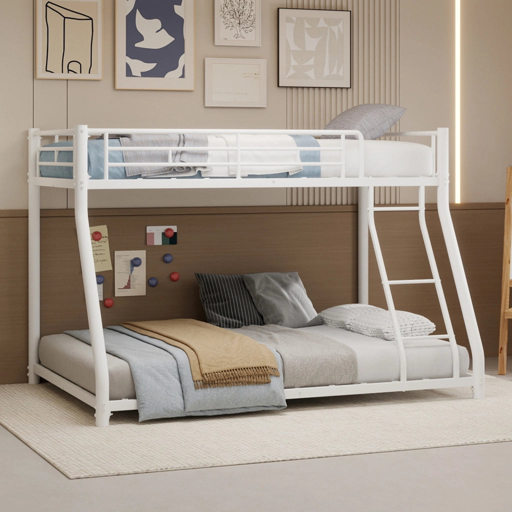 Letto a castello 90 × 190 cm e 140 × 190 cm con scaletta et barriere di sicurezza, senza materasso, in ferro, bianco