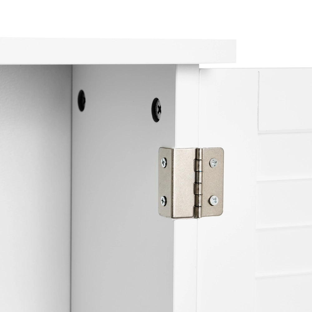 Mobiletto da Bagno da Parete in MDF Bianco con Ante, Ripiano Aperto e Portasciugamani, 60 x 22 cm Design Moderno