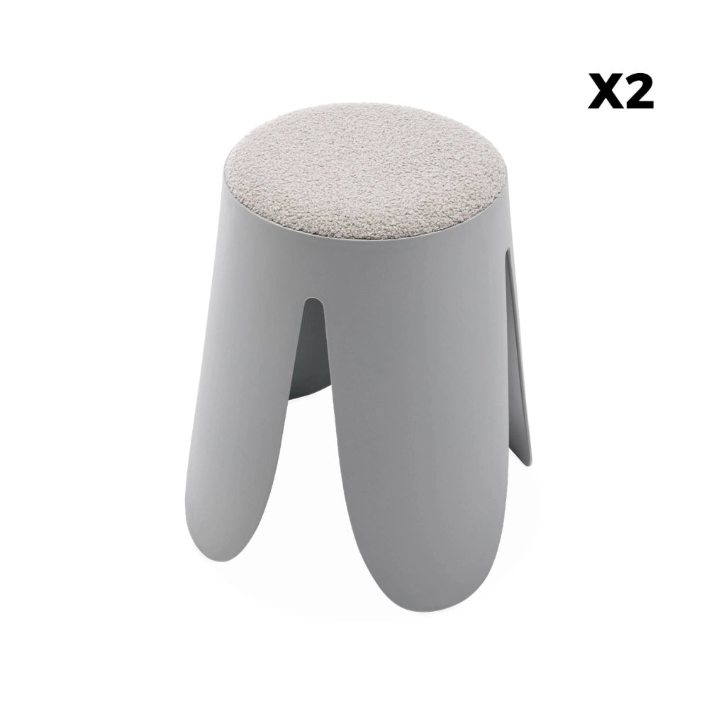 Set 2 sgabelli impilabili in bouclé, grigio chiaro
